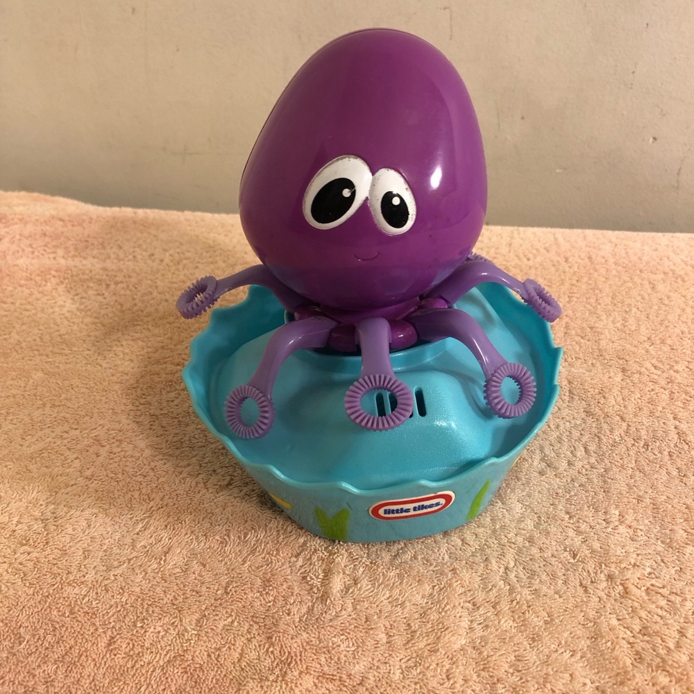 2008 Little Tikes Imperial Octopus Bubble Machine WORKS
